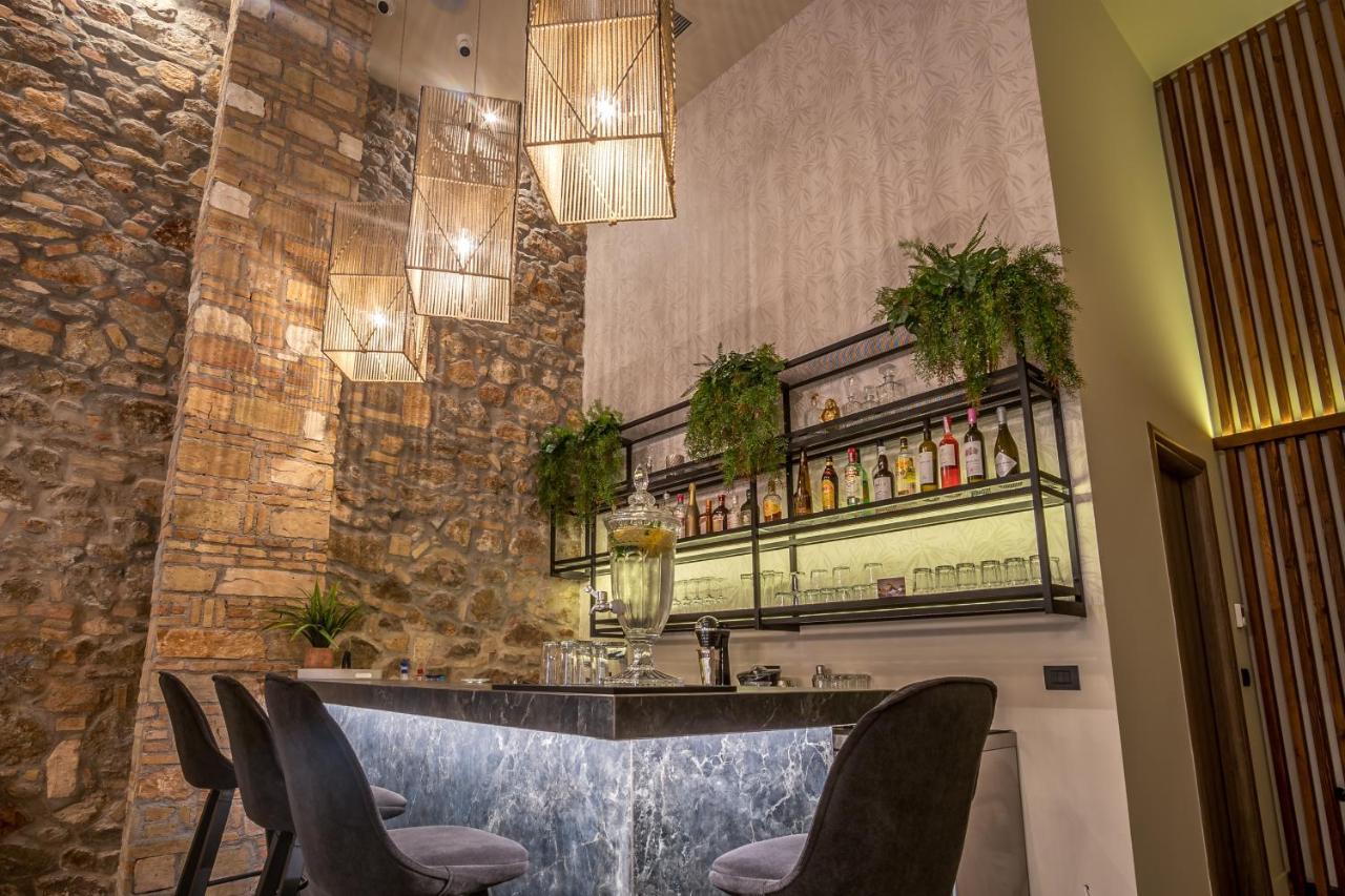 Philia Boutique Hotel Athena Bagian luar foto